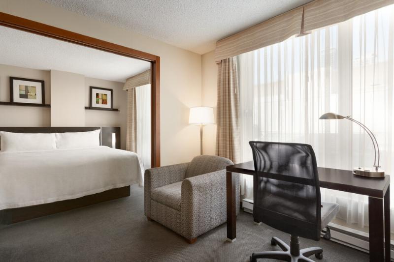 Embassy Suites By Hilton - Montreal Exterior photo